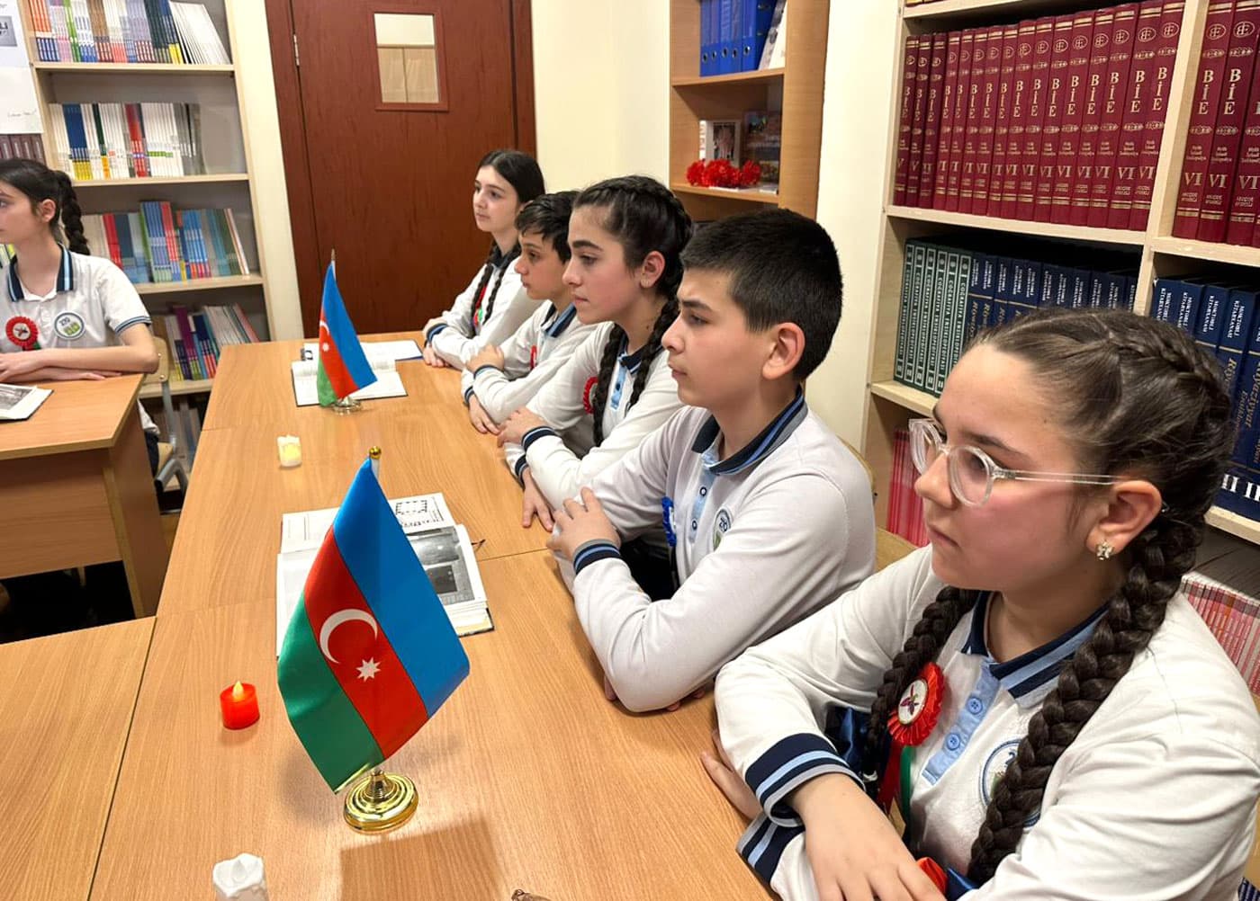 Təhsil ocaqlarında vətənpərvərlik ruhunda anım tədbirləri keçirilib - Şəkil 4