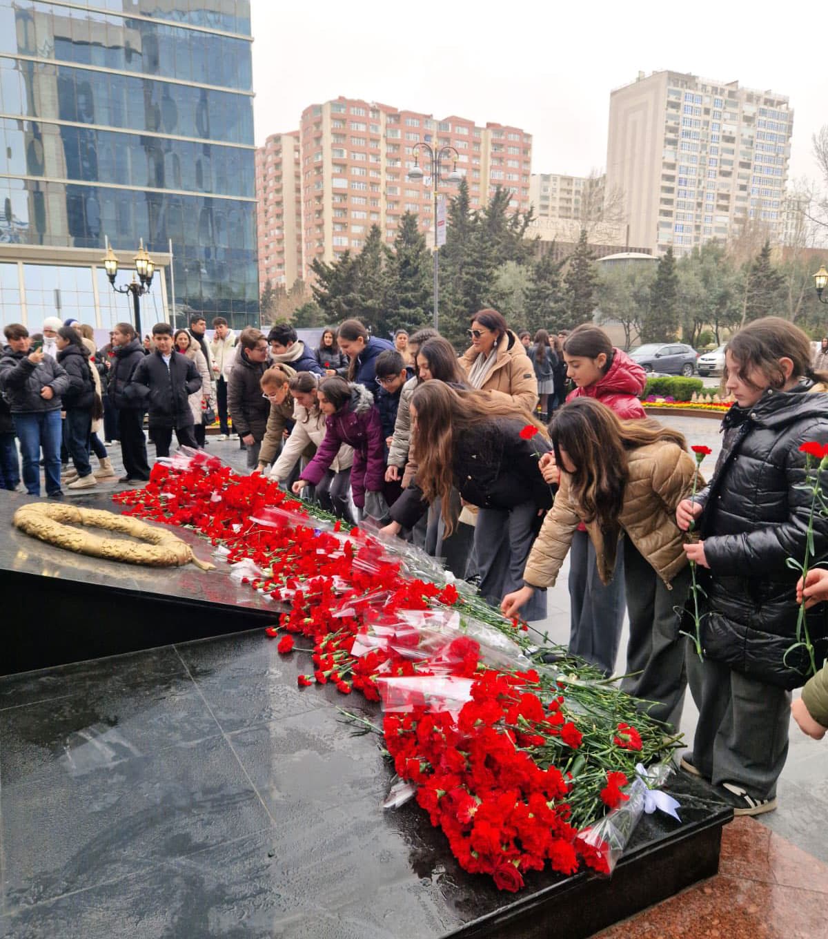 Təhsil ocaqlarında vətənpərvərlik ruhunda anım tədbirləri keçirilib - Şəkil 11