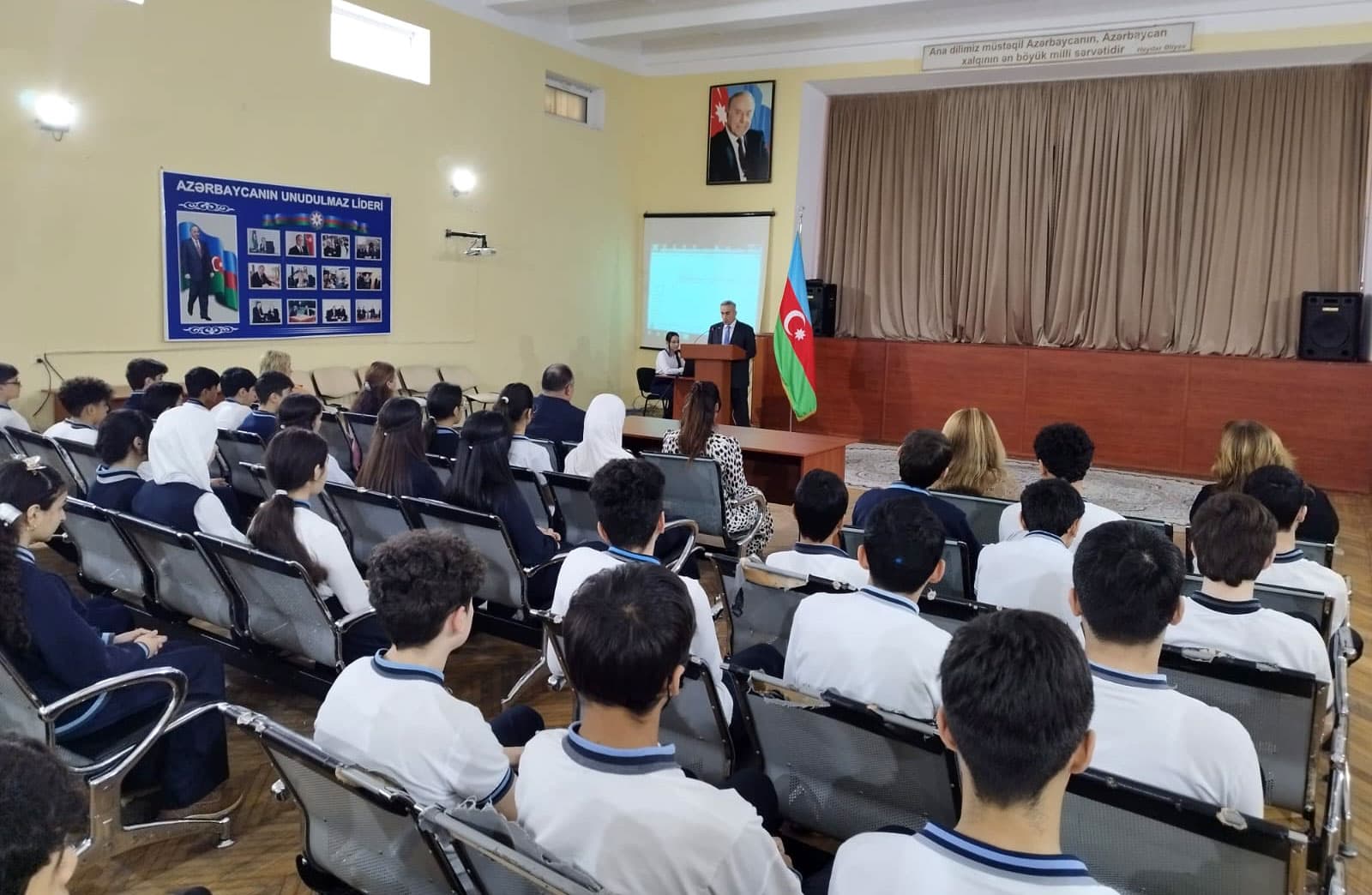 Təhsil ocaqlarında vətənpərvərlik ruhunda anım tədbirləri keçirilib - Şəkil 16
