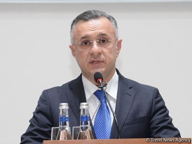 Nazir: Plastik cərrahların sayı artacaq