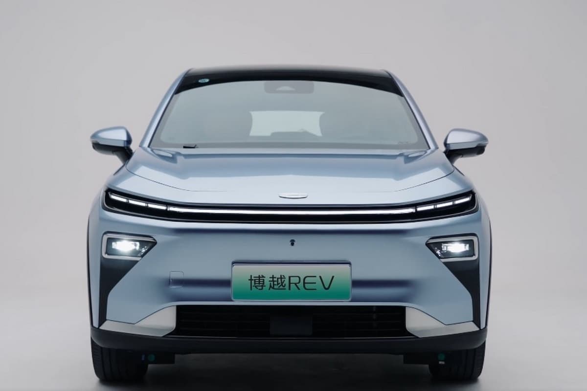 Geely Boyue REV: Livan 7 elektrik SUV-nin hibrid versiyası təqdim edildi