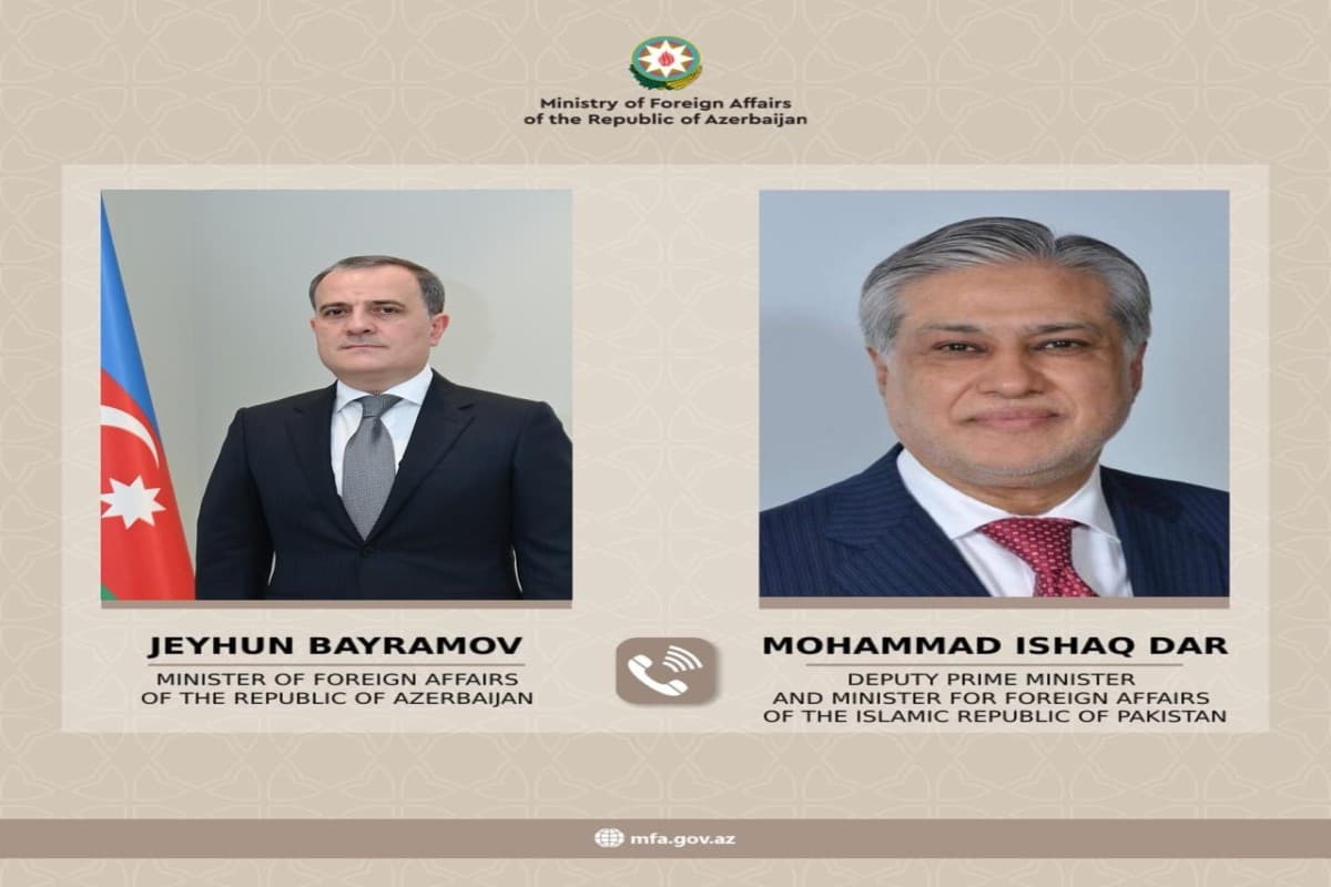 Ceyhun Bayramov pakistanlı həmkarı ilə Yaxın Şərqdə artan gərginliklə bağlı fikir mübadiləsi aparıb