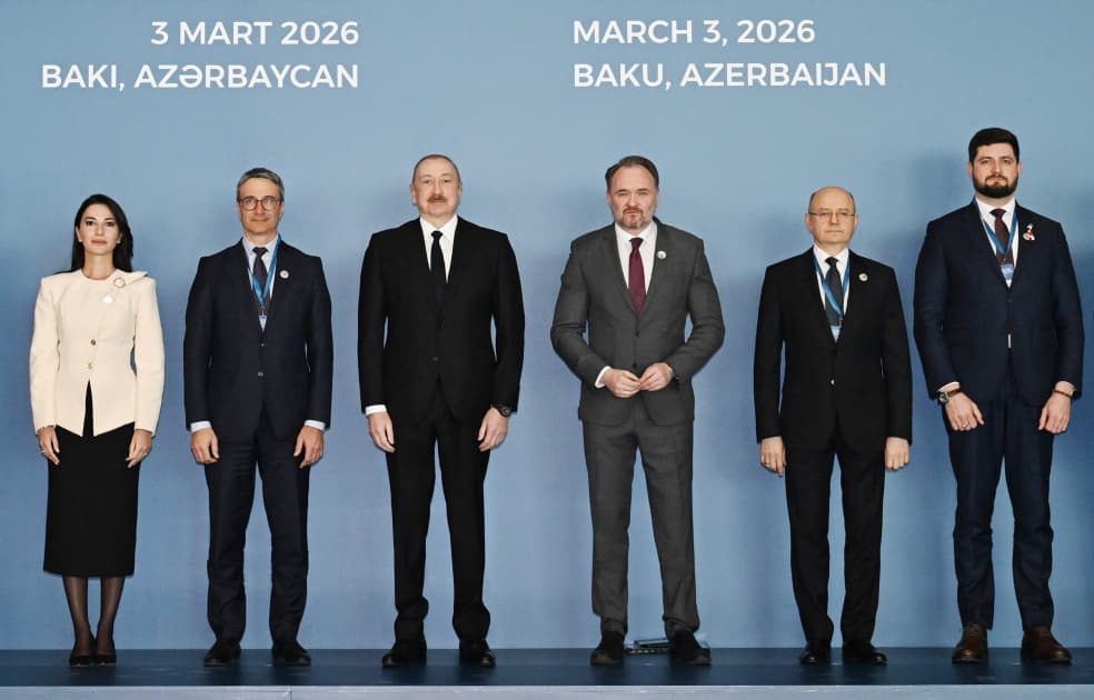 Prezident İlham Əliyev Cənub Qaz Dəhlizi Məşvərət Şurası çərçivəsində nazirlərin 12-ci və Yaşıl Enerji Məşvərət Şurası çərçivəsində nazirlərin 4-cü iclaslarında çıxış edib - Şəkil 20
