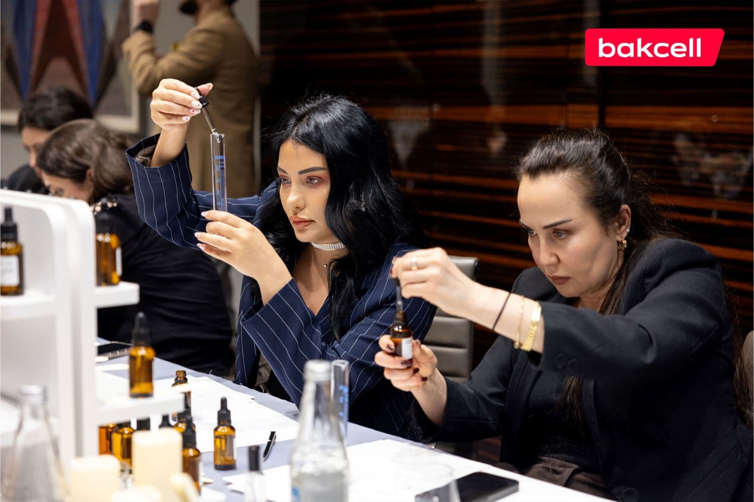 Bakcell 8 Martı xanım jurnalistlərlə birgə qeyd edib - Şəkil 6