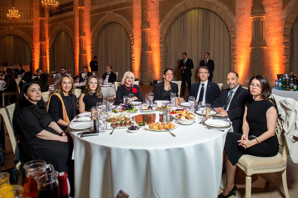 “Azerbaijan Business Award” 2025 mükafatının təqdimetmə mərasimi keçirildi “Azerbaijan Business Award” 2025 mükafatının təqdimetmə mərasimi keçirildi - Şəkil 15