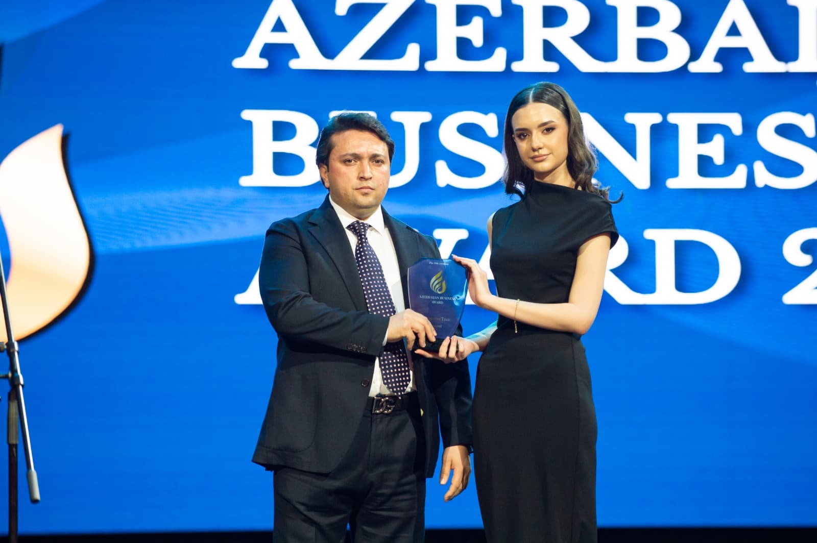 “Azerbaijan Business Award” 2025 mükafatının təqdimetmə mərasimi keçirildi “Azerbaijan Business Award” 2025 mükafatının təqdimetmə mərasimi keçirildi - Şəkil 34