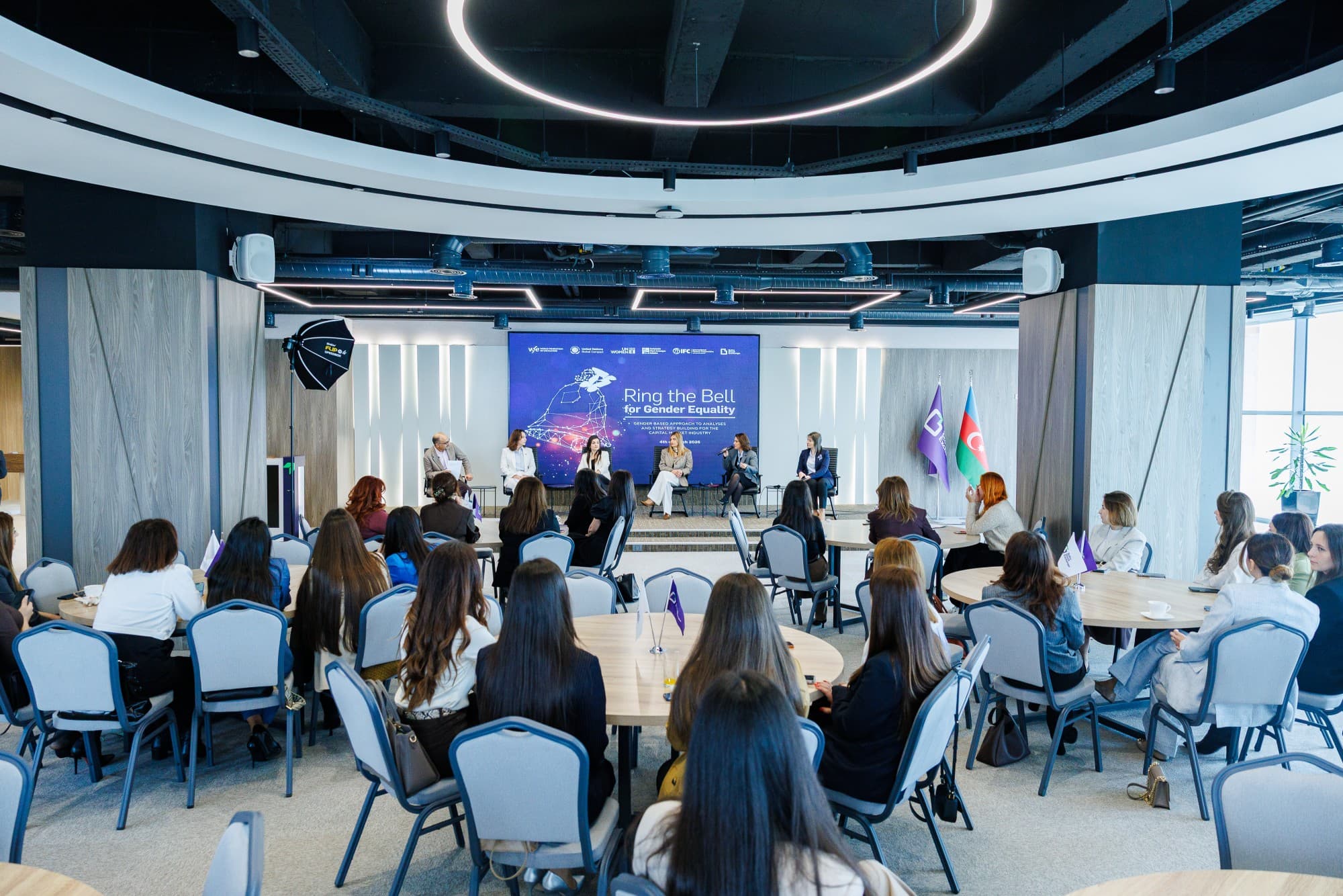 Bakı Fond Birjasında “Gender Bərabərliyinə həsr edilmiş Açılış Zəngi” tədbiri keçirilib