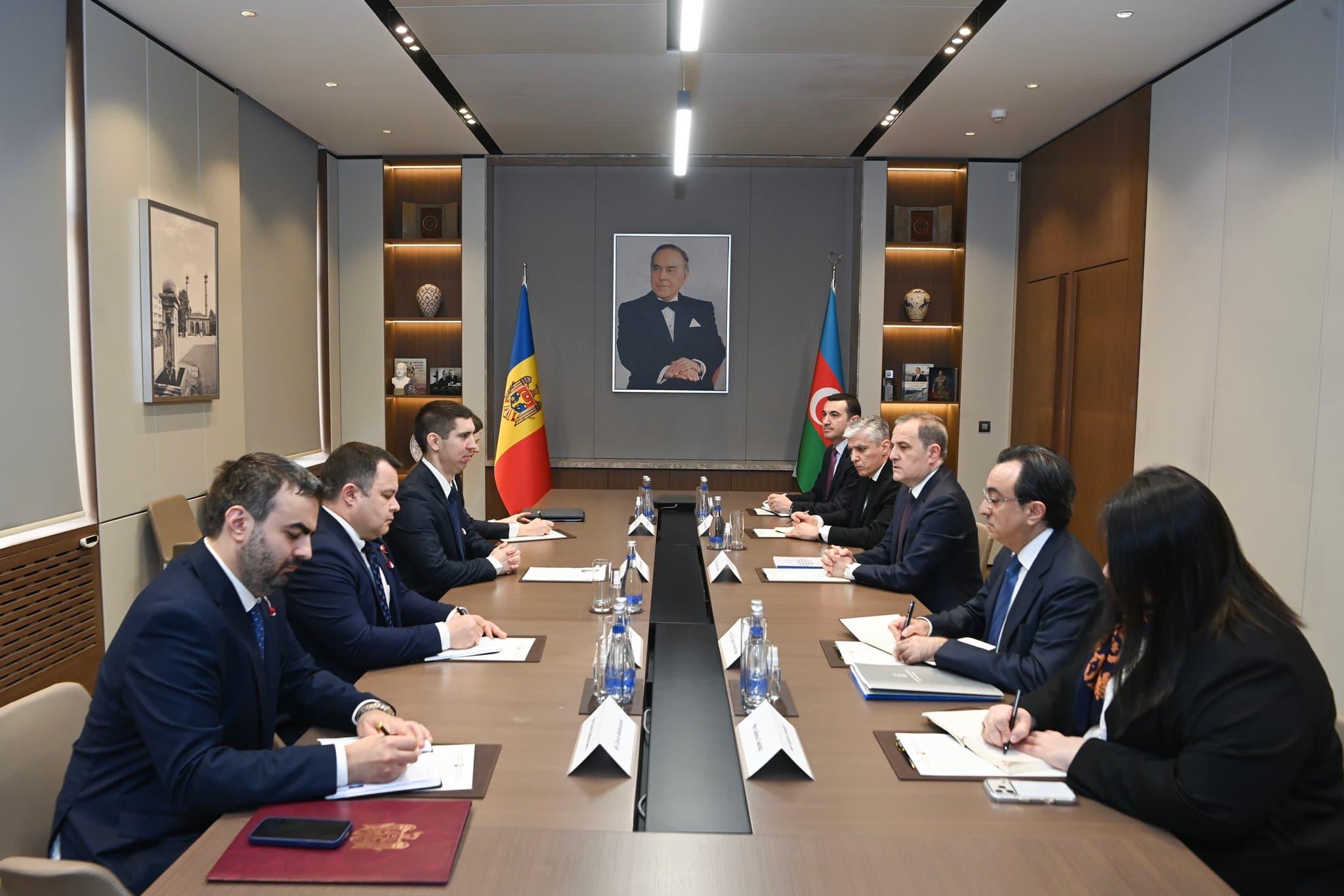 Ceyhun Bayramov: Azərbaycan və Moldova iqtisadiyyat, enerji və nəqliyyat sahələrində əməkdaşlığı inkişaf etdirəcək - Şəkil 3