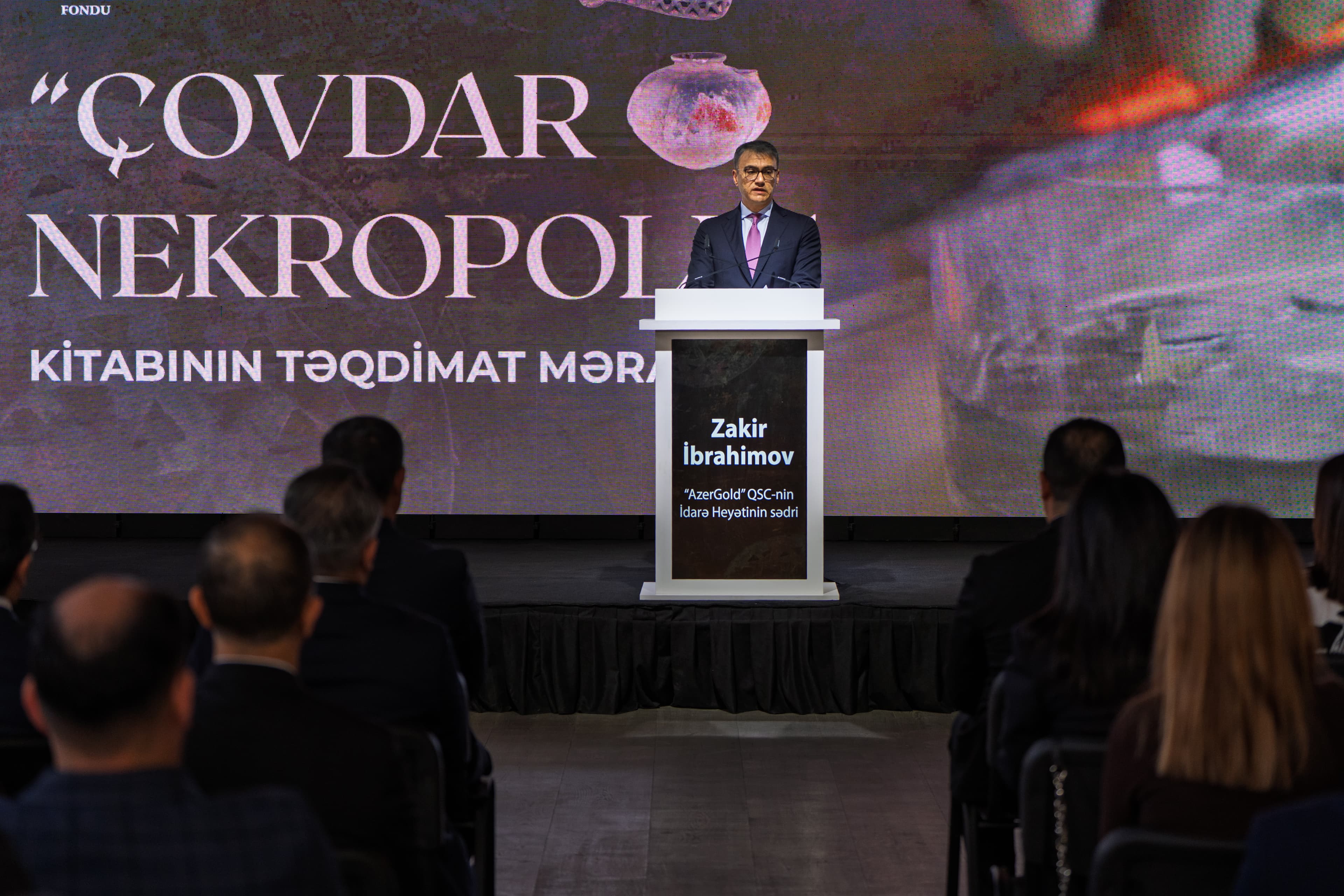 “Çovdar nekropolu” kitabı ictimaiyyətə təqdim edilib - Şəkil 4