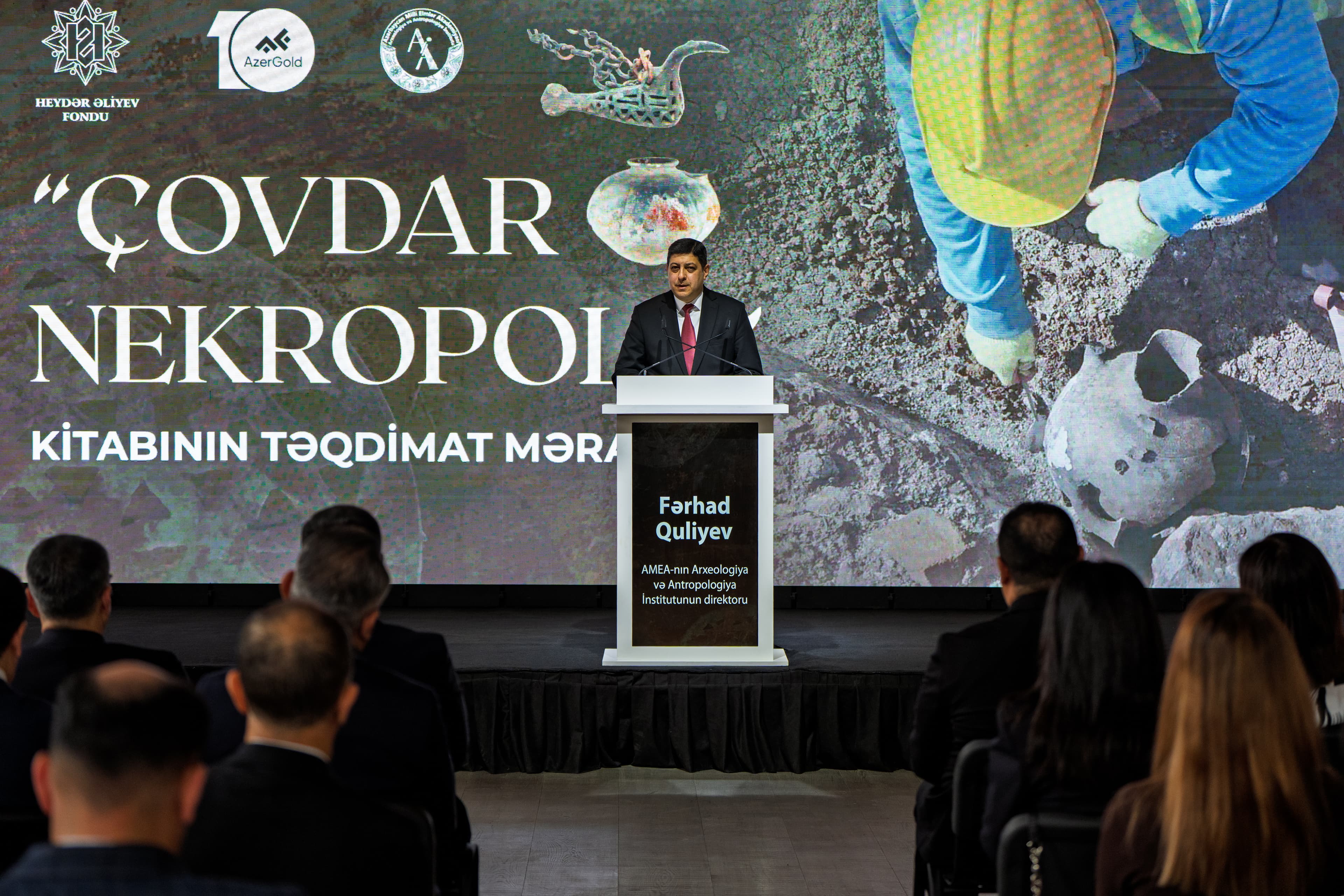 “Çovdar nekropolu” kitabı ictimaiyyətə təqdim edilib - Şəkil 9