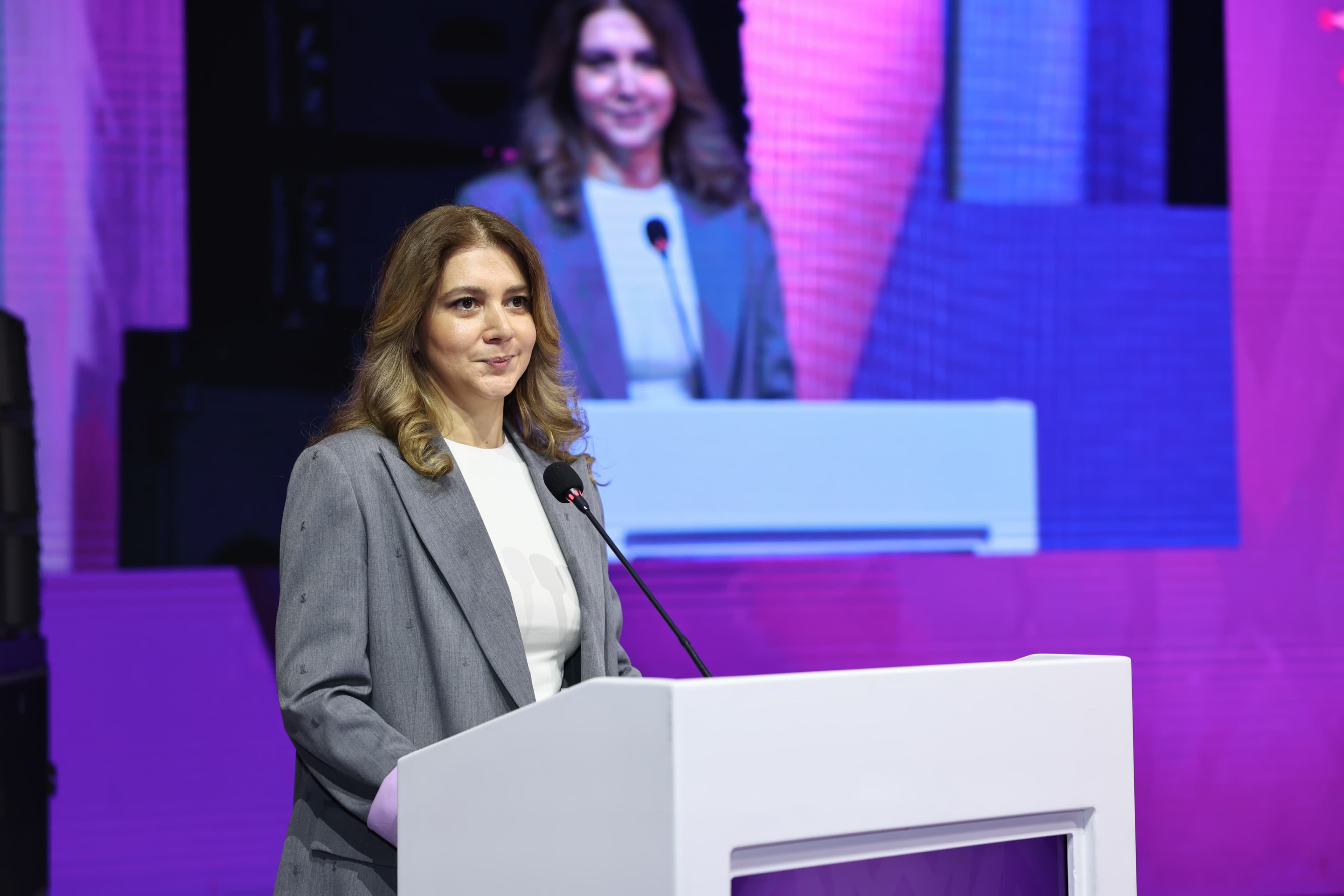 II Qadın Liderləri Zirvəsi uğurla keçirilib - Şəkil 5