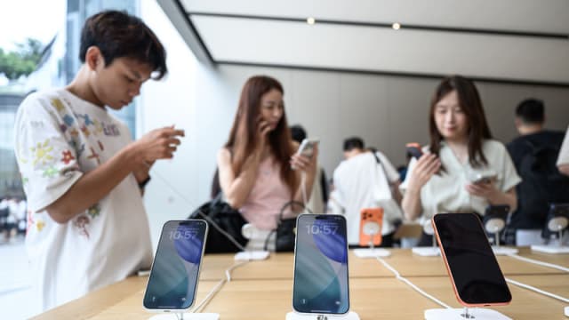 Apple Çin bazarında yenidən lider oldu