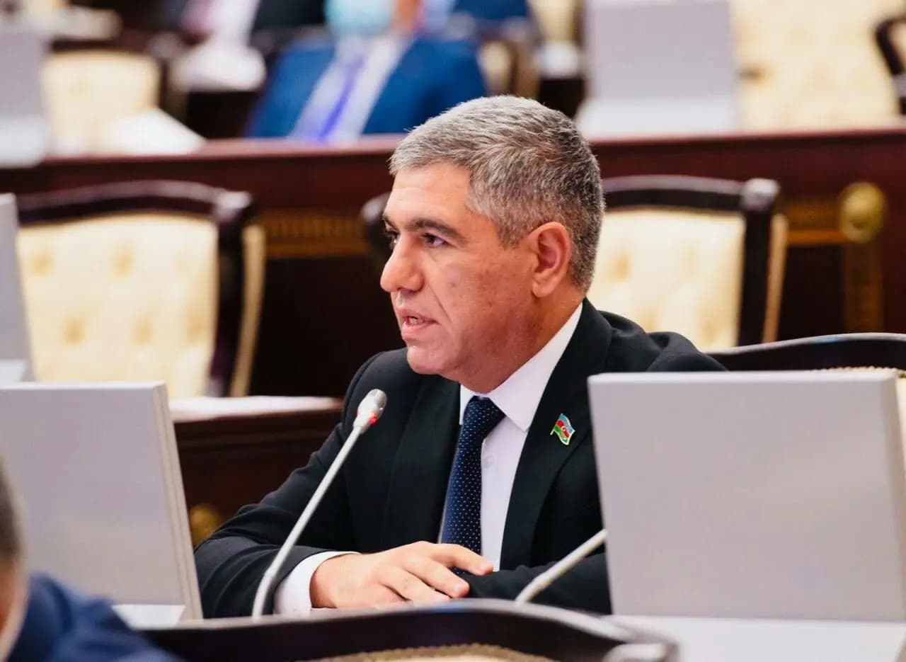 Ötən il Azərbaycanda aqrar ixrac 1,3 milyard dollar olub - Vüqar Bayramov