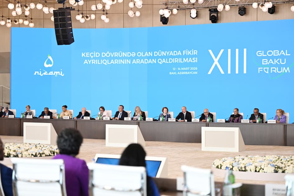 Prezident İlham Əliyev XIII Qlobal Bakı Forumun açılış mərasimində çıxış edib - Şəkil 17