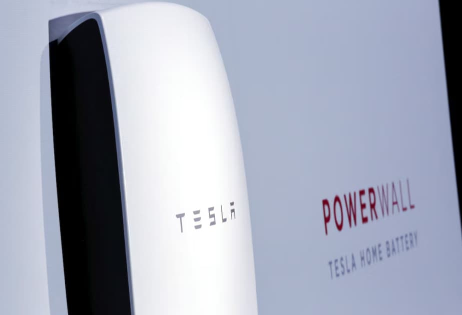 Tesla Böyük Britaniyada evlərə elektrik enerjisi tədarük etməyə hazırlaşır