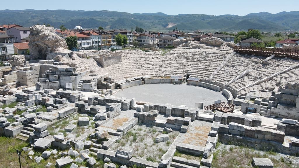 Ötən il Türkiyənin İznik şəhərinə 200 000 turist səfər edib - şəhərin turizm potensialı artıb - Şəkil 1
