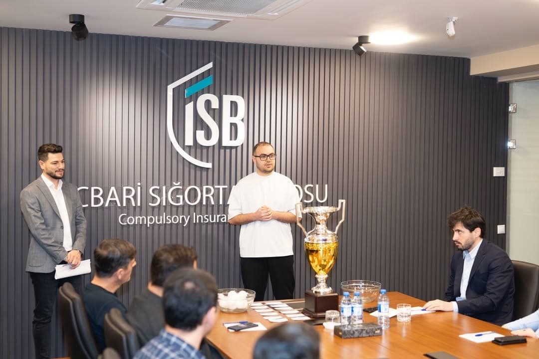 Azərbaycanda sığorta şirkətləri arasında mini-futbol turniri təşkil olunur - Şəkil 1