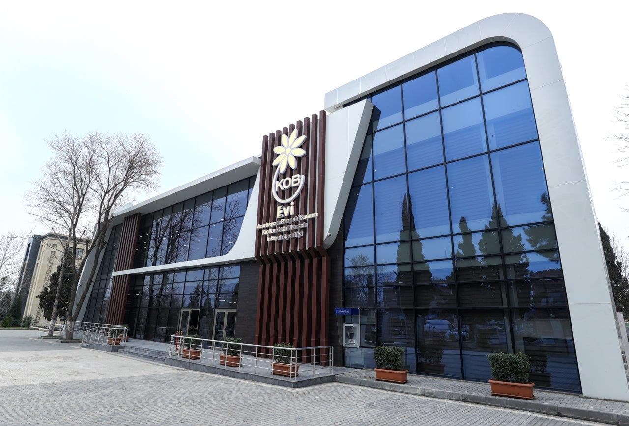 “Gəncə KOB evi” sahibkarların istifadəsinə verilib