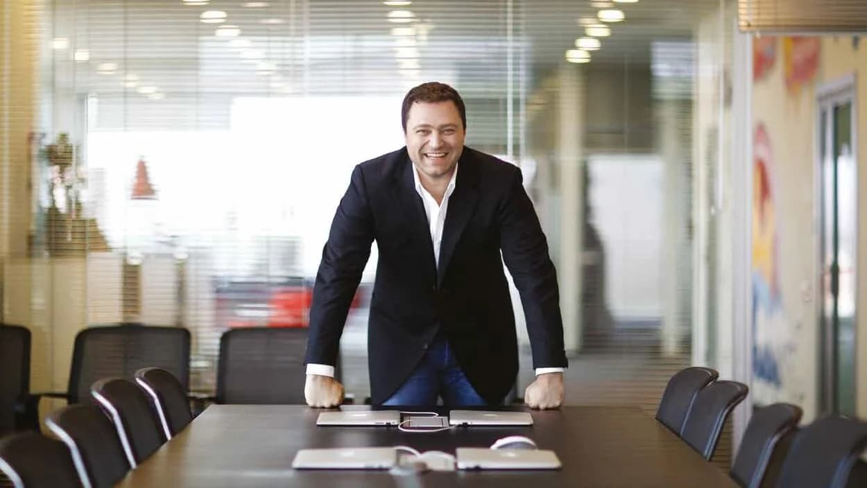 “Forbes”: Gürcüstanın ən varlı şəxsi 6 milyard dollarlıq sərvətlə liderdir