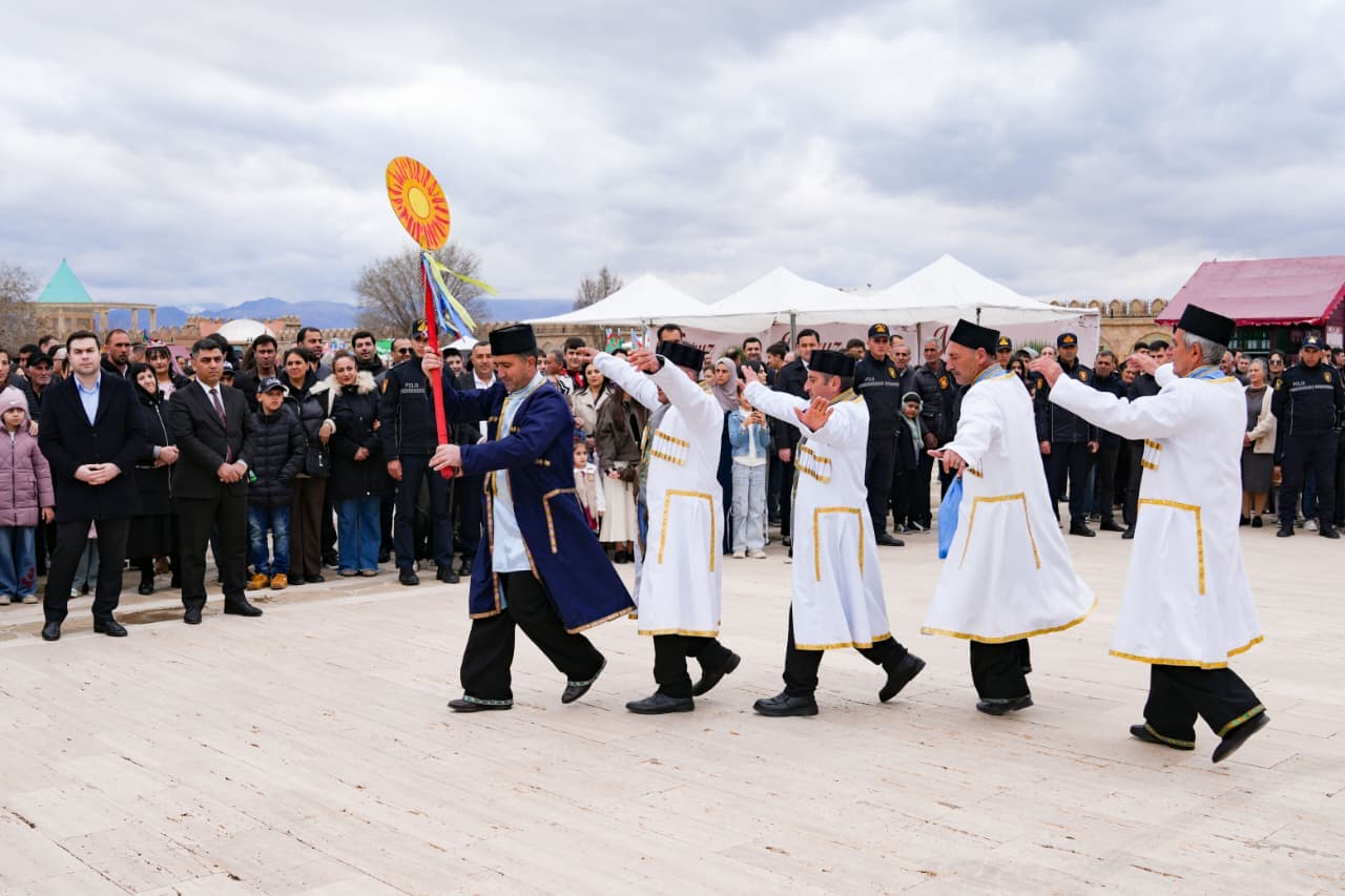 Naxçıvanda Novruz tədbiri: folklor, konsert və sərgilər bir arada - Şəkil 4