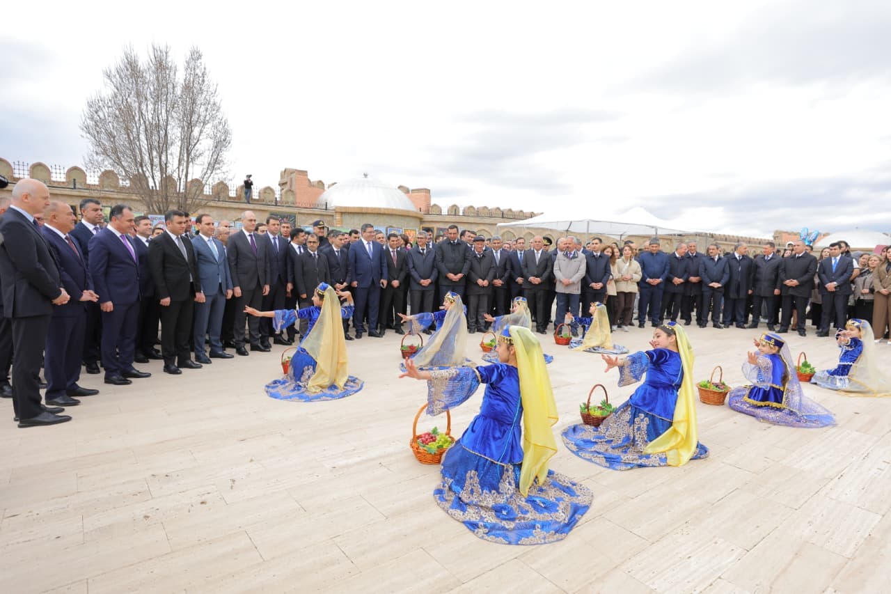 Naxçıvanda Novruz tədbiri: folklor, konsert və sərgilər bir arada - Şəkil 12