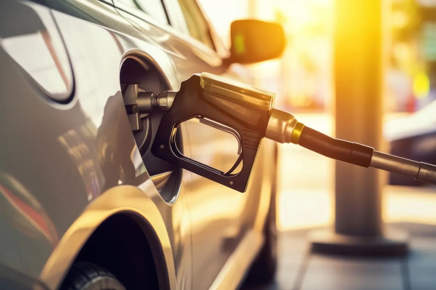 Bu il Azərbaycanda avtomobil benzini istehsalı 233,6 min ton olub