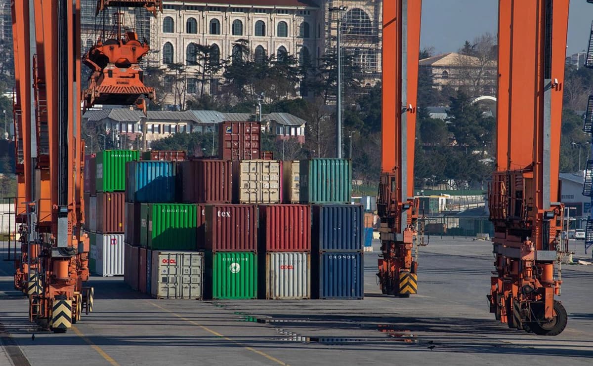 Azərbaycandan CIS ölkələrinə ixrac 14% artıb, idxal 52% azalıb