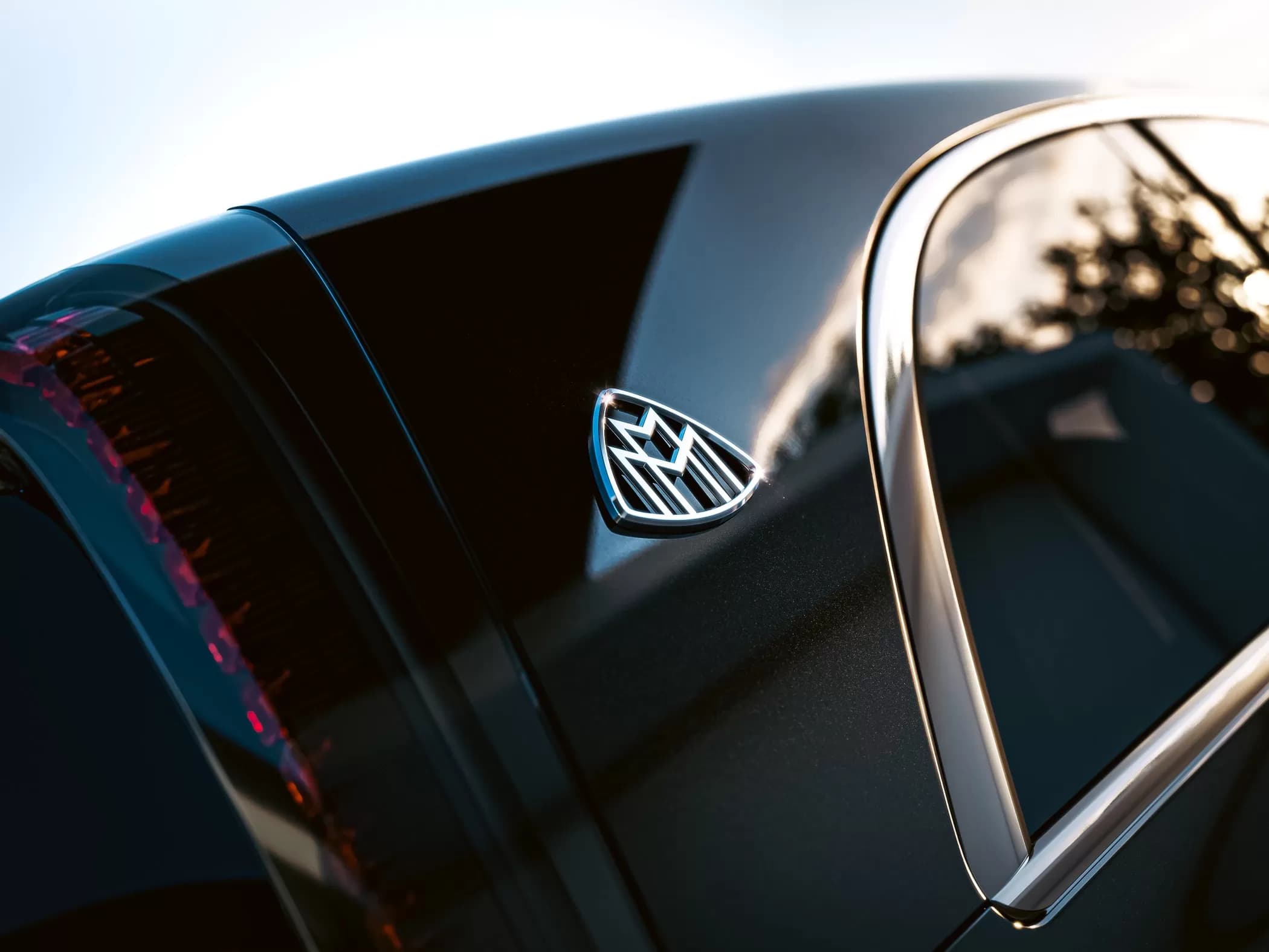 Mercedes-Maybach VLS: lüks minivenin premyerası yaxınlaşır