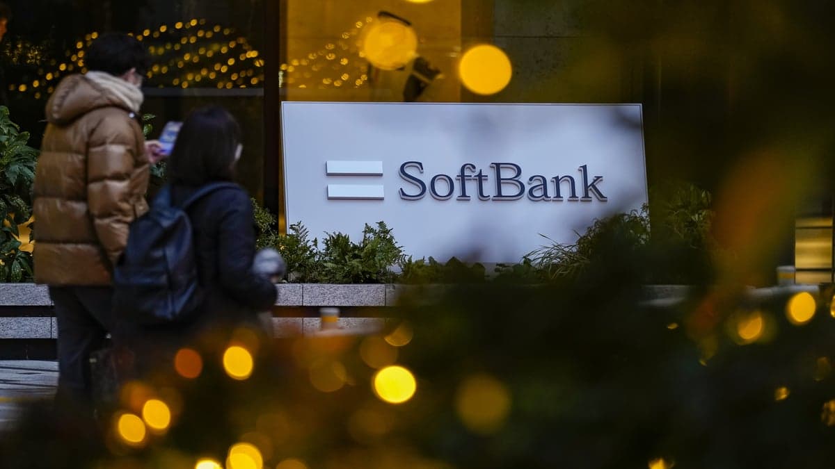 SoftBank OpenAI-yə investisiyaları maliyyələşdirmək üçün 40 milyard dollarlıq körpü krediti aldı