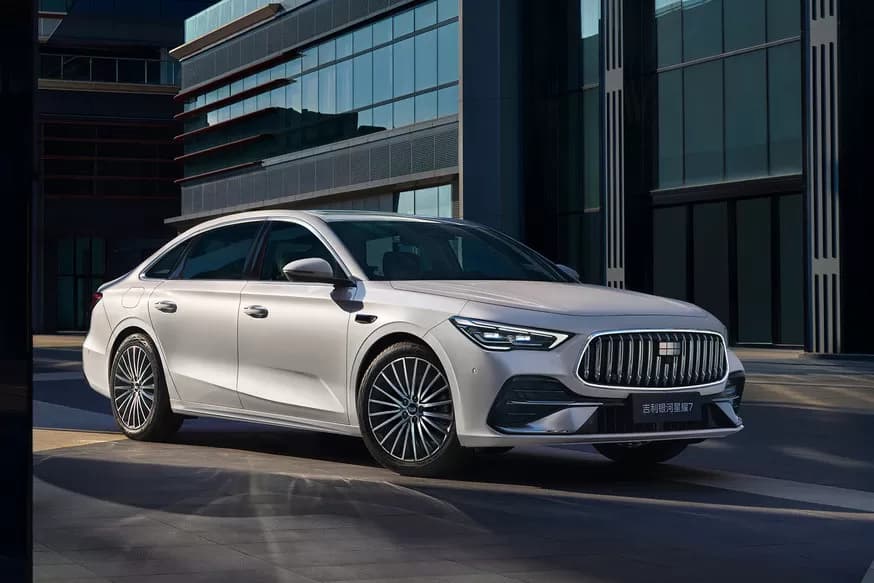 Geely Galaxy Starshine 7: tam ötürücülü hibrid sedan