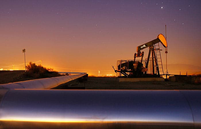 Brent markalı neftin qiyməti 115 dolları keçib