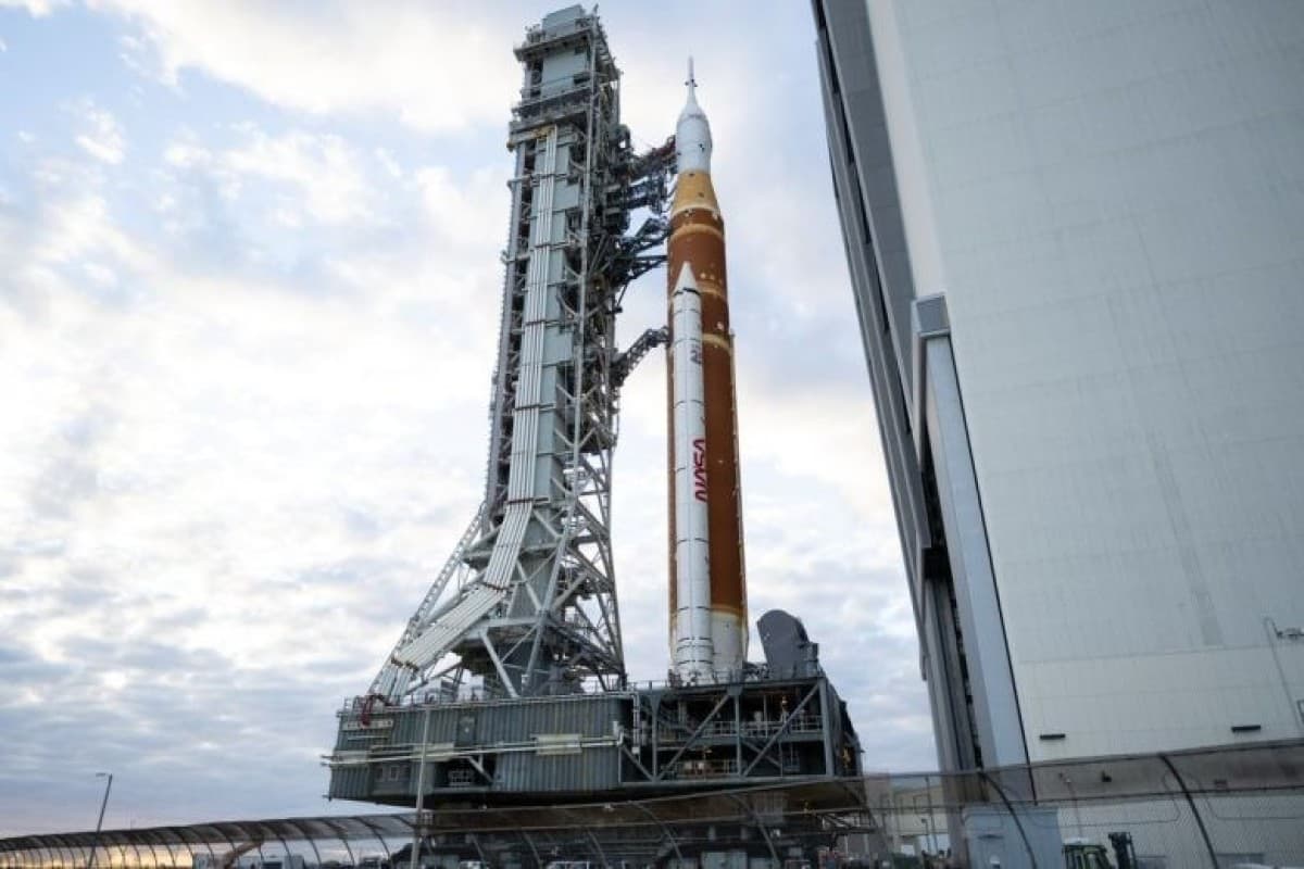 NASA Artemis II missiyasının raketini yanacaqla doldurmağa başlayıb