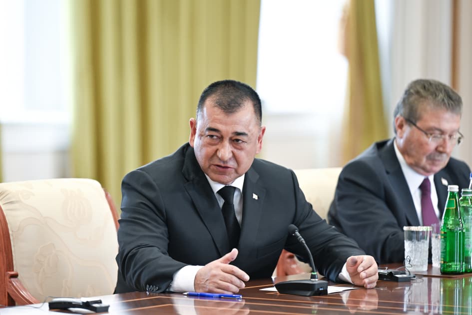 Prezident İlham Əliyev Türk Dövlətləri Təşkilatına üzv dövlətlərin hökumət başçılarının görüşünün iştirakçılarını qəbul edib - Şəkil 4