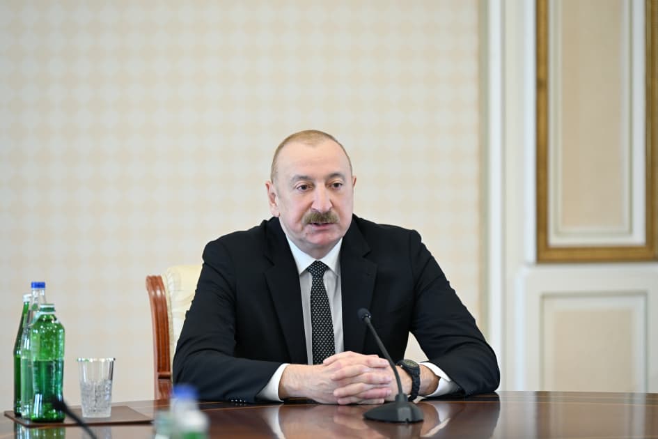 Prezident İlham Əliyev Türk Dövlətləri Təşkilatına üzv dövlətlərin hökumət başçılarının görüşünün iştirakçılarını qəbul edib - Şəkil 13
