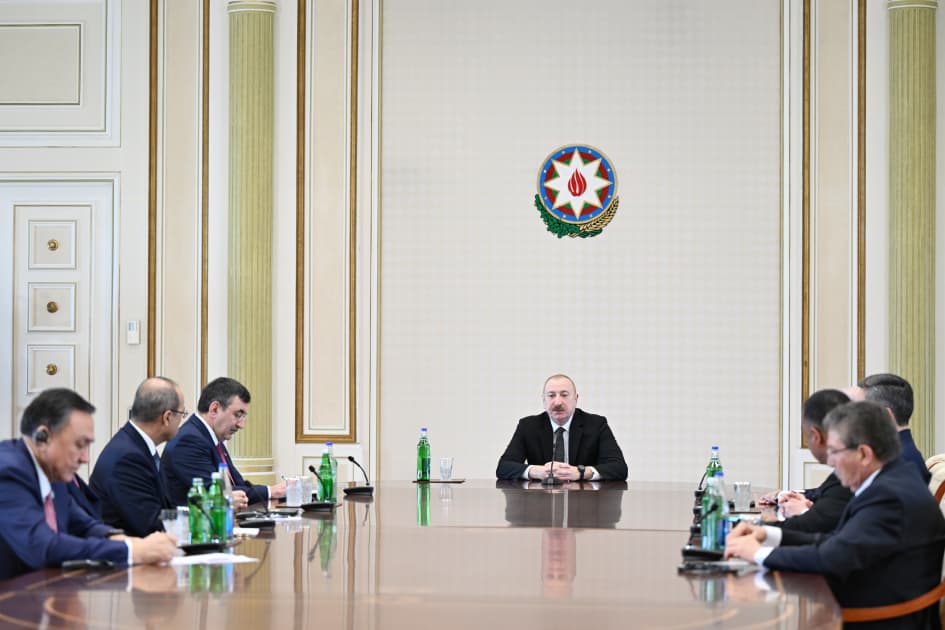 Prezident İlham Əliyev Türk Dövlətləri Təşkilatına üzv dövlətlərin hökumət başçılarının görüşünün iştirakçılarını qəbul edib - Şəkil 20