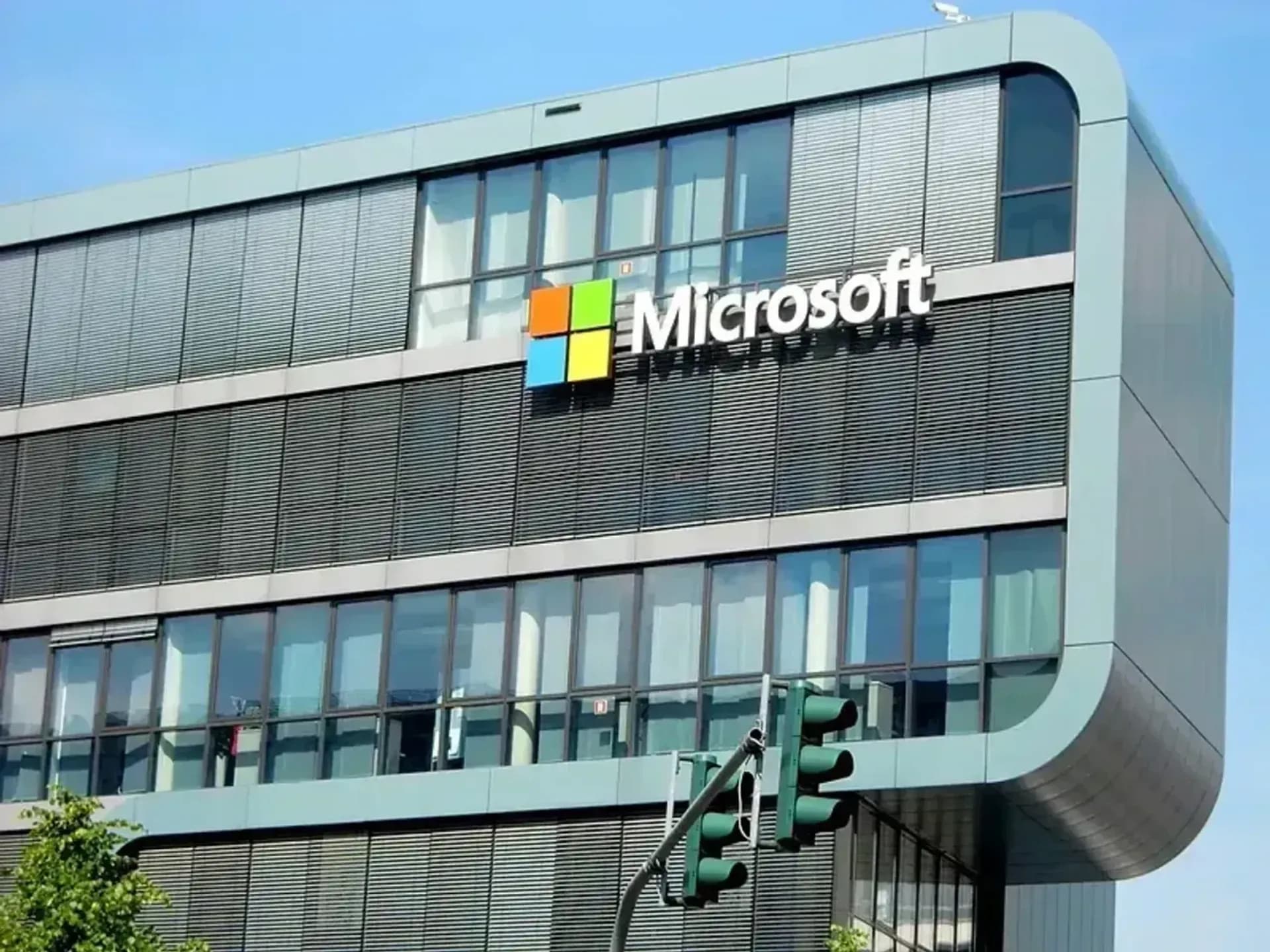 Microsoft Yaponiyaya $10 mlrd investisiya yatıracaq