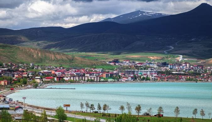 “Qalalar şəhəri” Bitlisə turist marağı sürətlə artır
