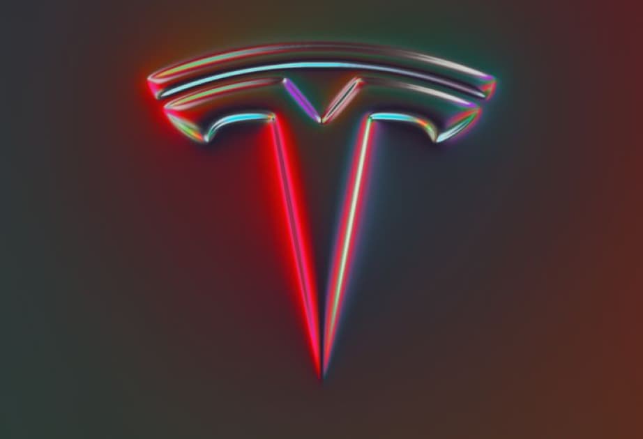 “Tesla” daha ucuz elektrik SUV modeli hazırlayır