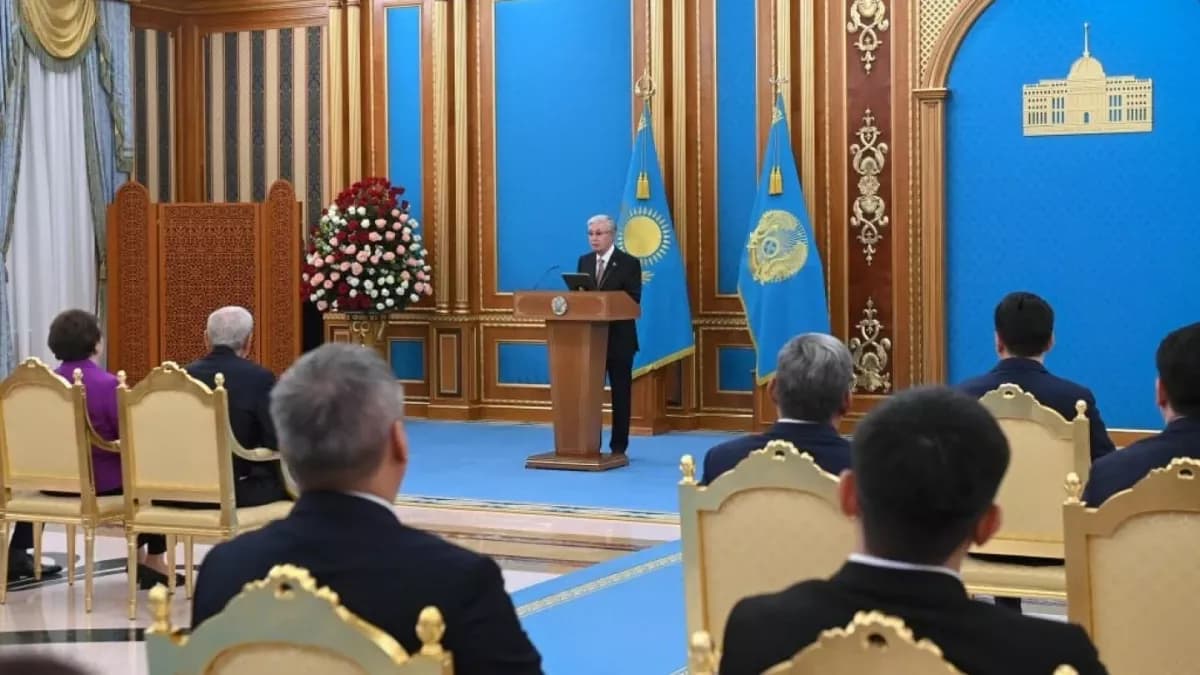 Qazaxıstanda yeni parlamentə seçkilər avqustda keçiriləcək