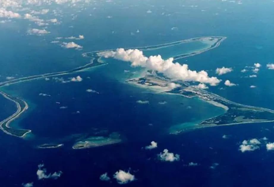 Böyük Britaniya Çaqos adaları ilə bağlı razılaşmanı təxirə salıb