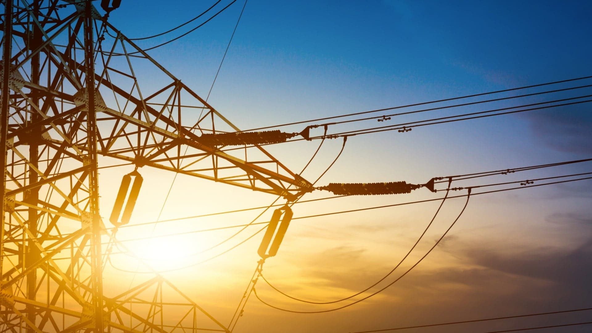 Azərbaycanda elektrik enerjisi istehsalı azalıb