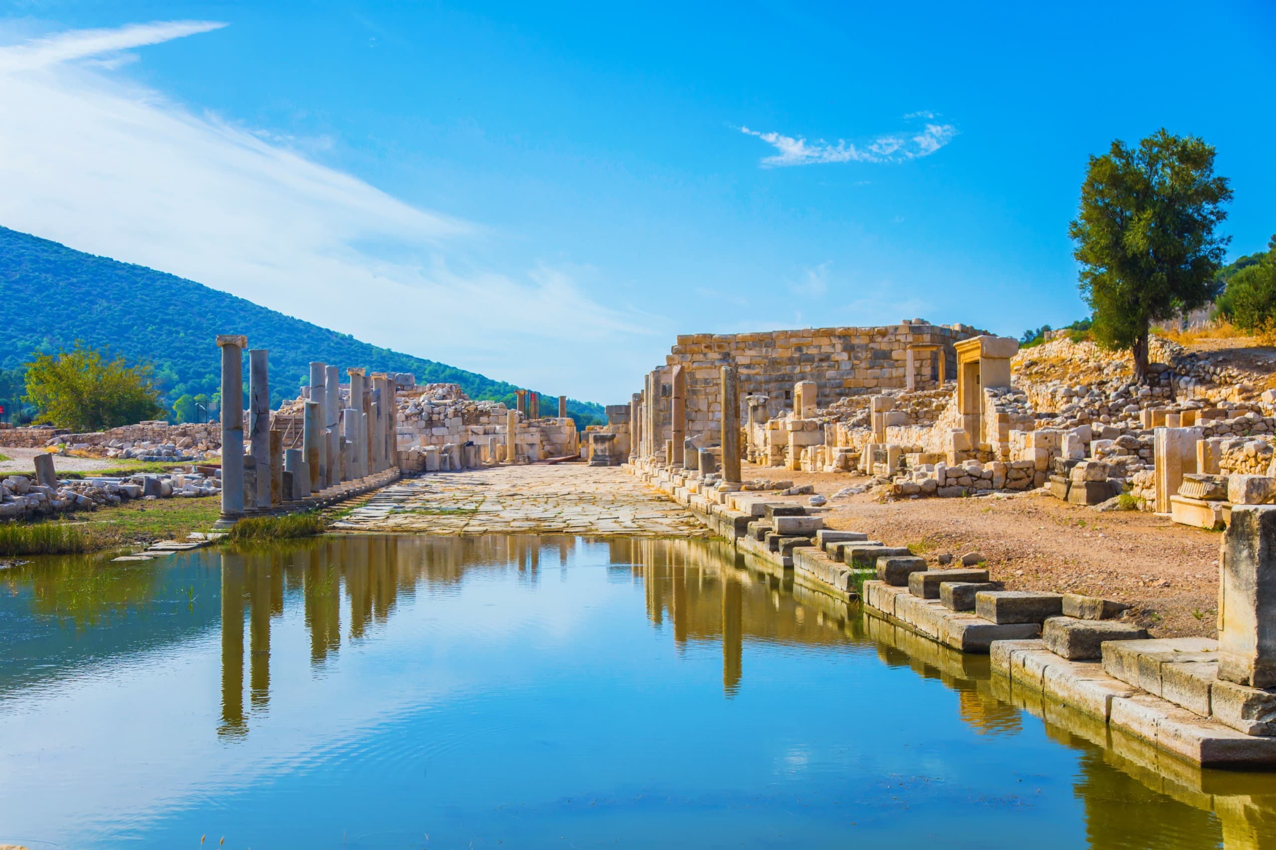 Mədəni irs turizmi bazarı 2033-cü ilə qədər 936 milyard dollara yaxınlaşacaq