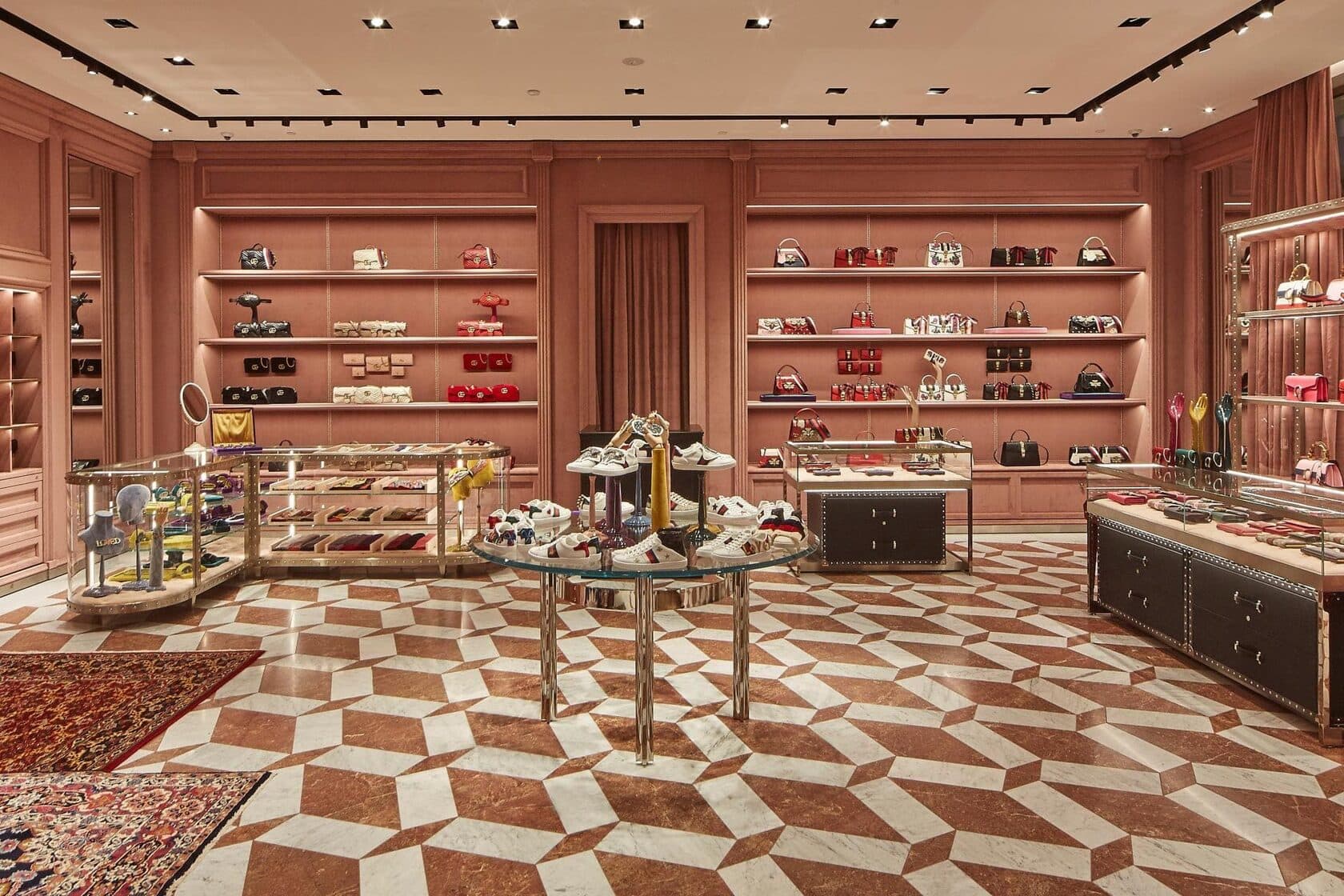 Kering I rübdə gəlirini 6% azaldıb – Gucci satışları geriləyib