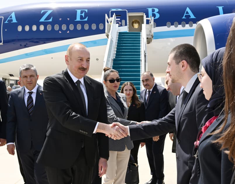Prezident İlham Əliyev Antalya Diplomatiya Forumunda iştirak etmək üçün Türkiyəyə səfər edib - Şəkil 2