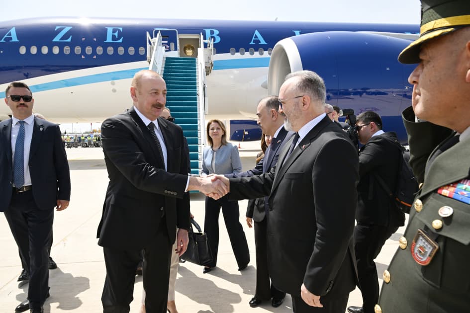 Prezident İlham Əliyev Antalya Diplomatiya Forumunda iştirak etmək üçün Türkiyəyə səfər edib - Şəkil 4
