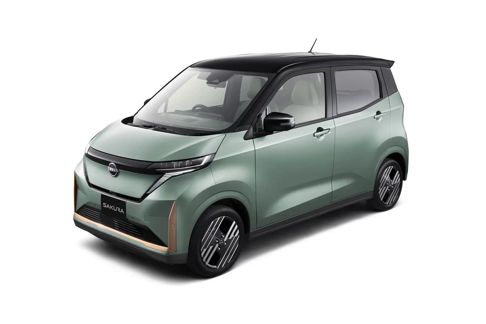 Nissan yenilənmiş Sakura elektrik kei-karını təqdim edib