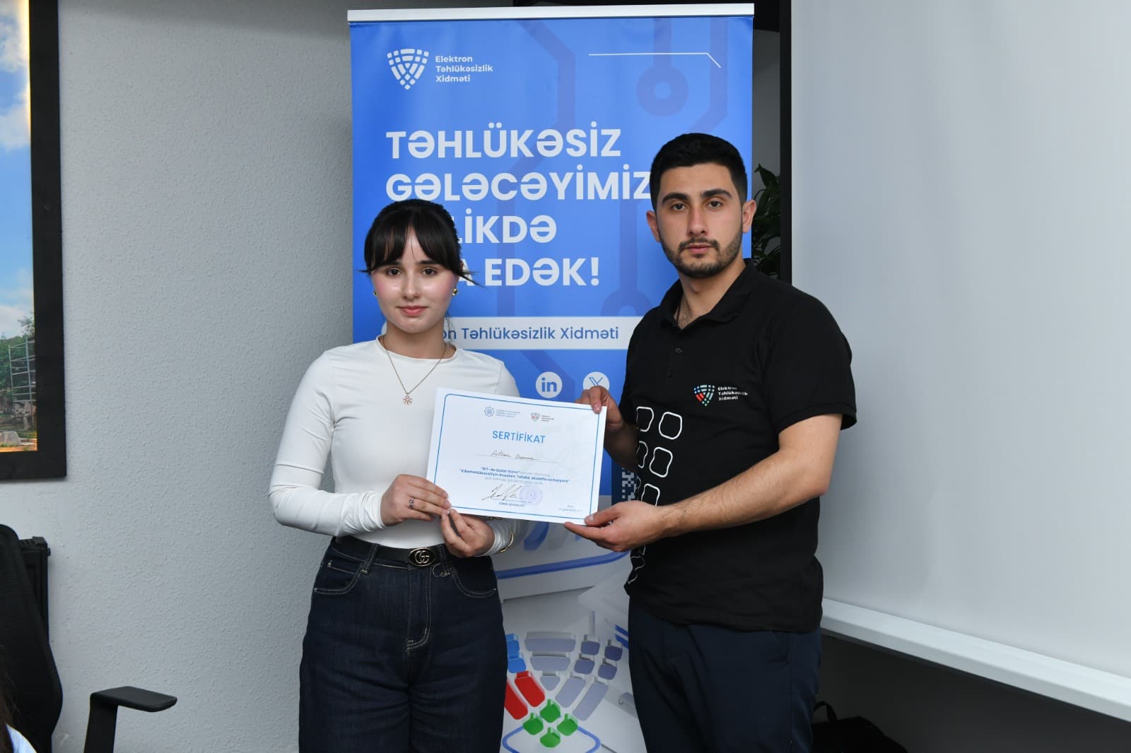 İKT sahəsində qadınların iştirakı mövzusunda tədbir təşkil olunub - Şəkil 3