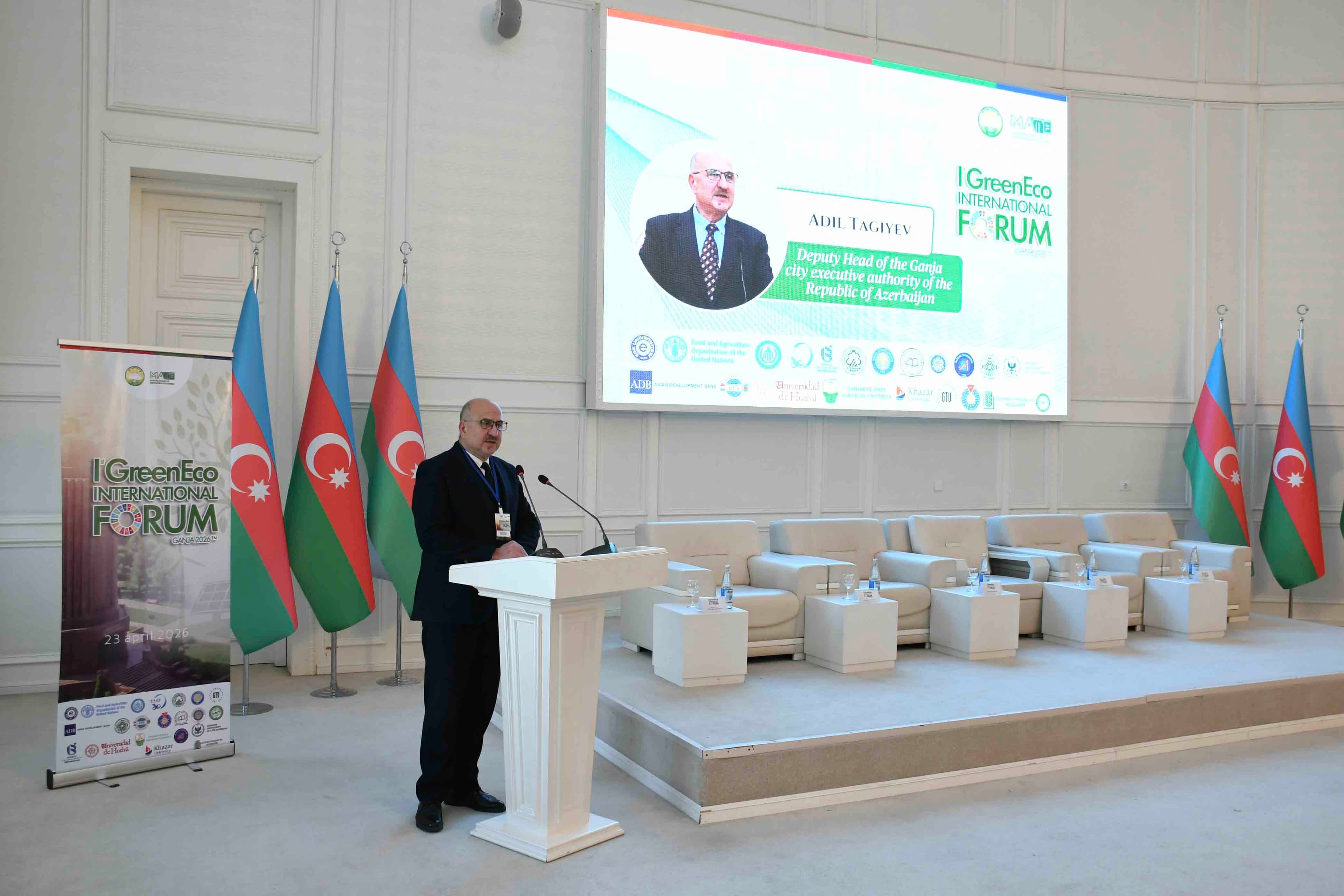ADAU-da “I Yaşıl İqtisadiyyat” Beynəlxalq Forumu keçirilib - Şəkil 6
