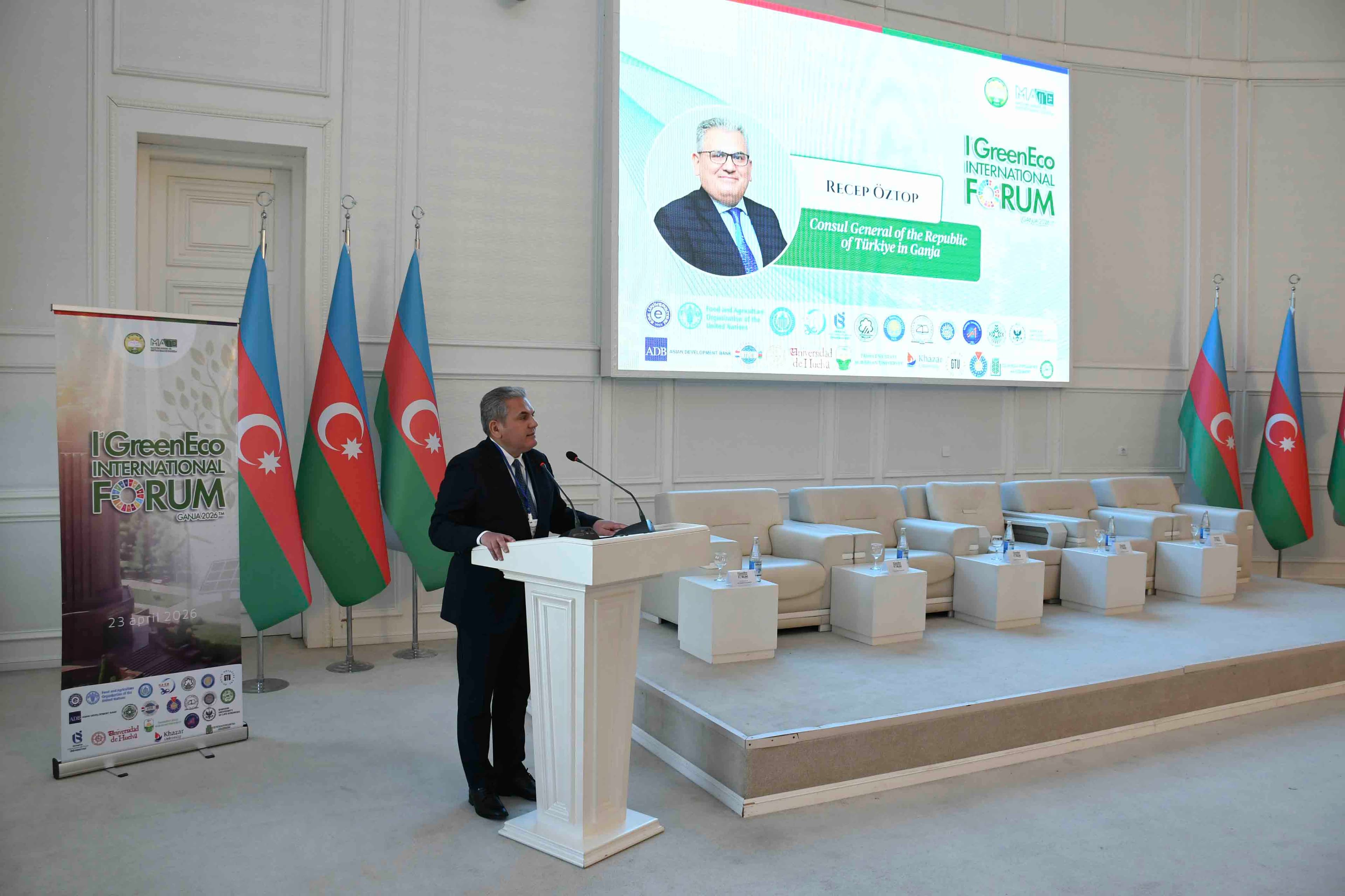 ADAU-da “I Yaşıl İqtisadiyyat” Beynəlxalq Forumu keçirilib - Şəkil 9