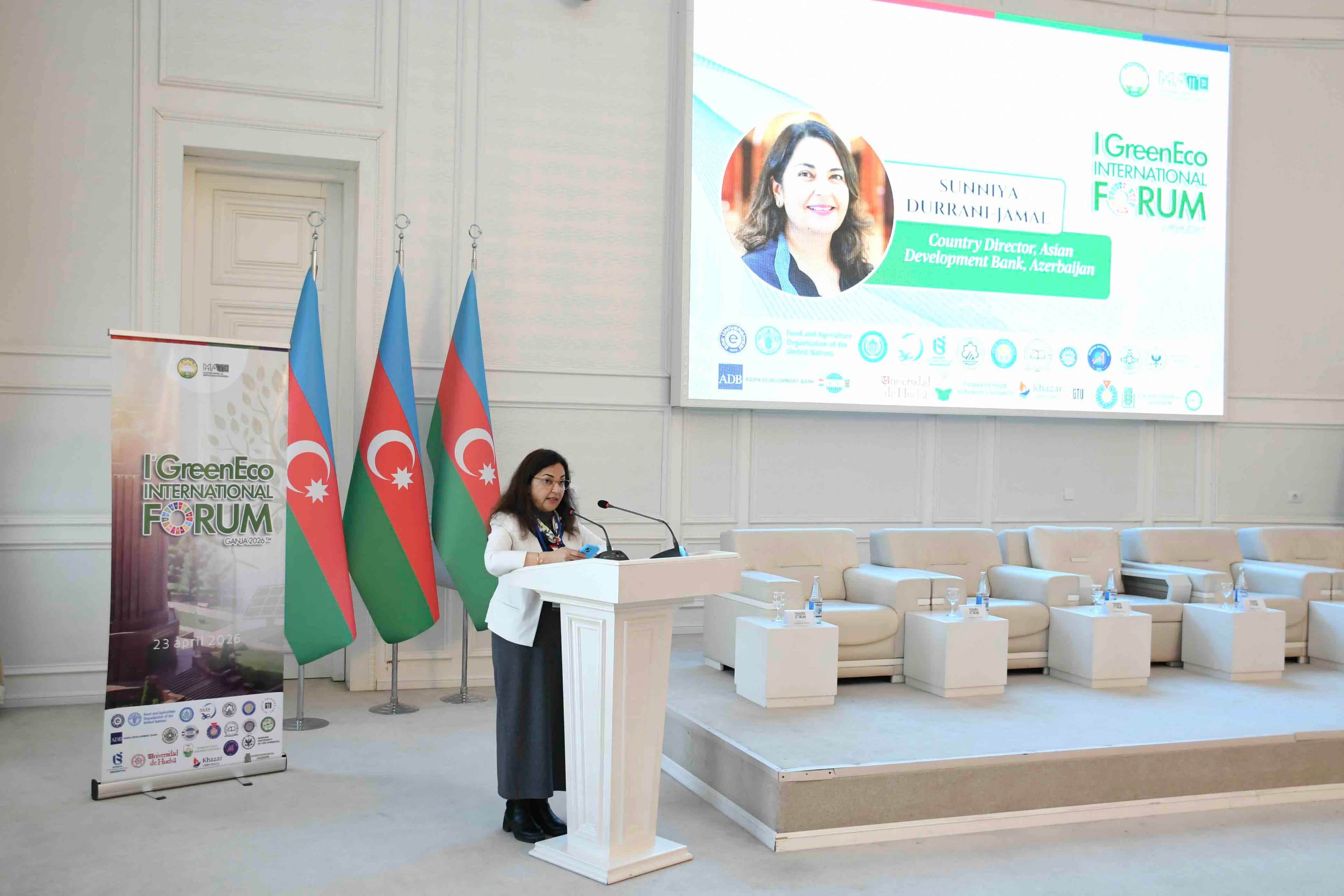 ADAU-da “I Yaşıl İqtisadiyyat” Beynəlxalq Forumu keçirilib - Şəkil 10